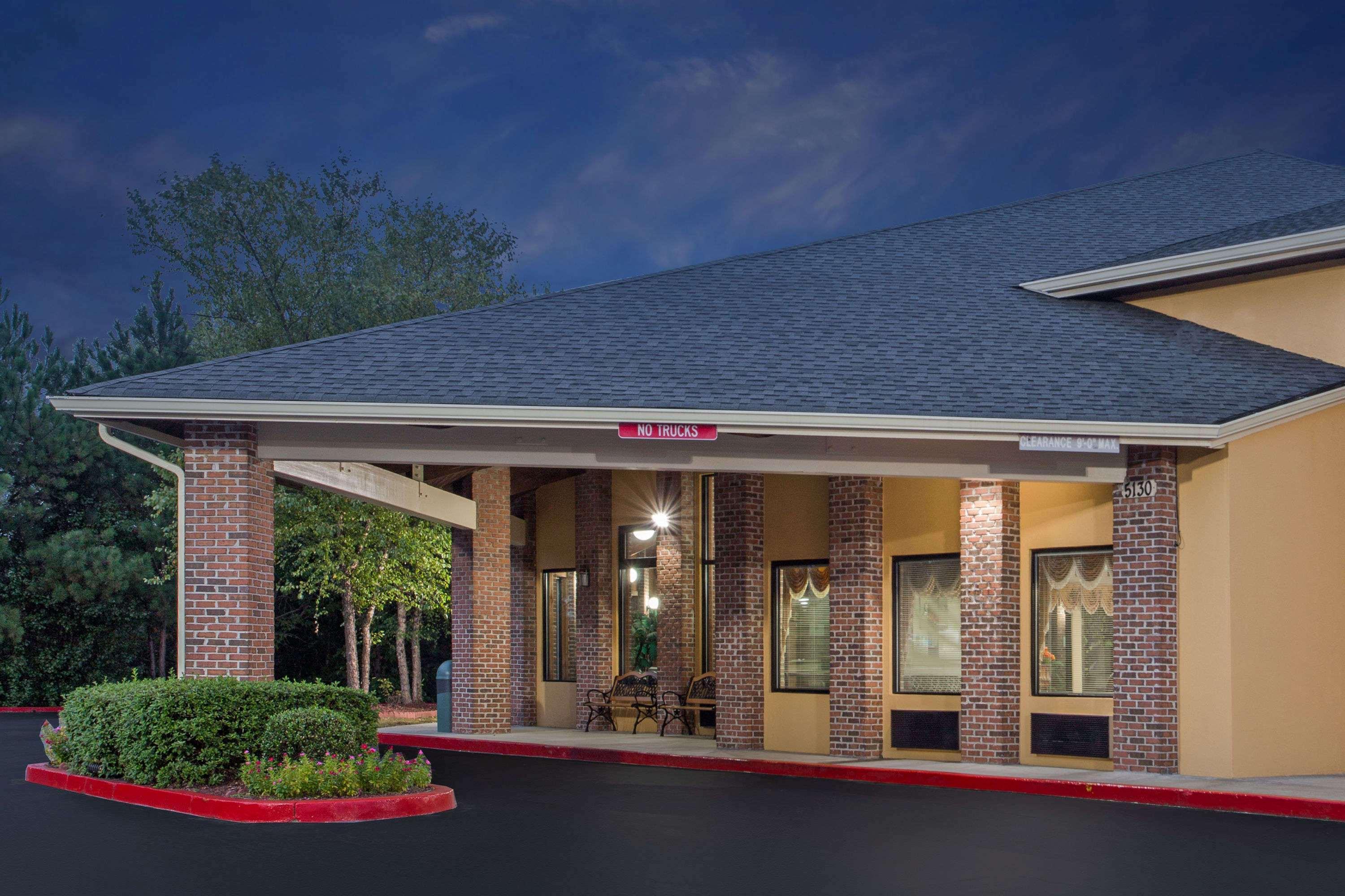 Baymont By Wyndham Smyrna Exterior foto