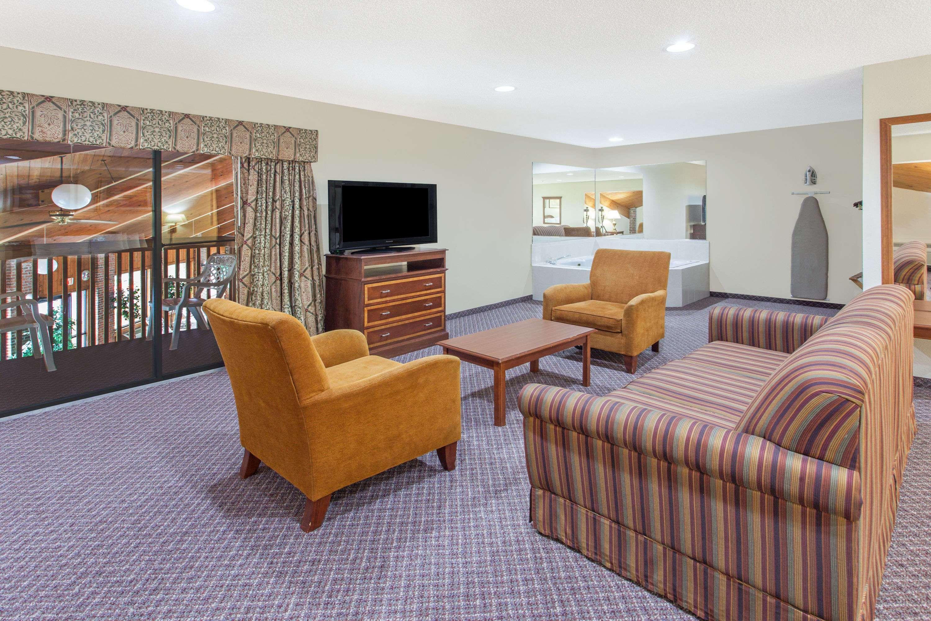 Baymont By Wyndham Smyrna Exterior foto